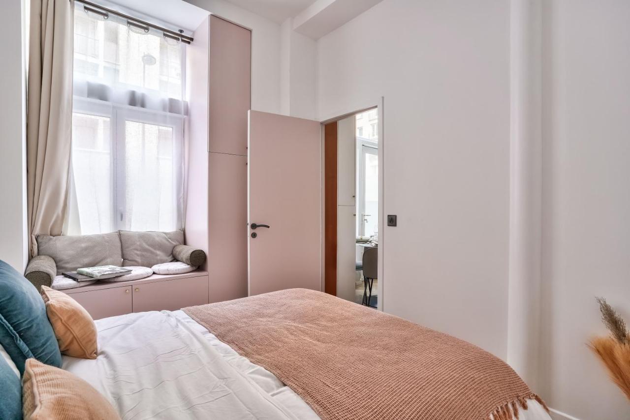 New Eiffel Tour ! Splendid Apartments In The Heart Of Párizs Kültér fotó